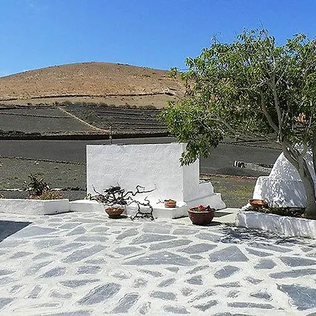 3 Bedrooms House With Terrace And Wifi At Las Casitas 5 Km Away From The Beach בית נופש Uga